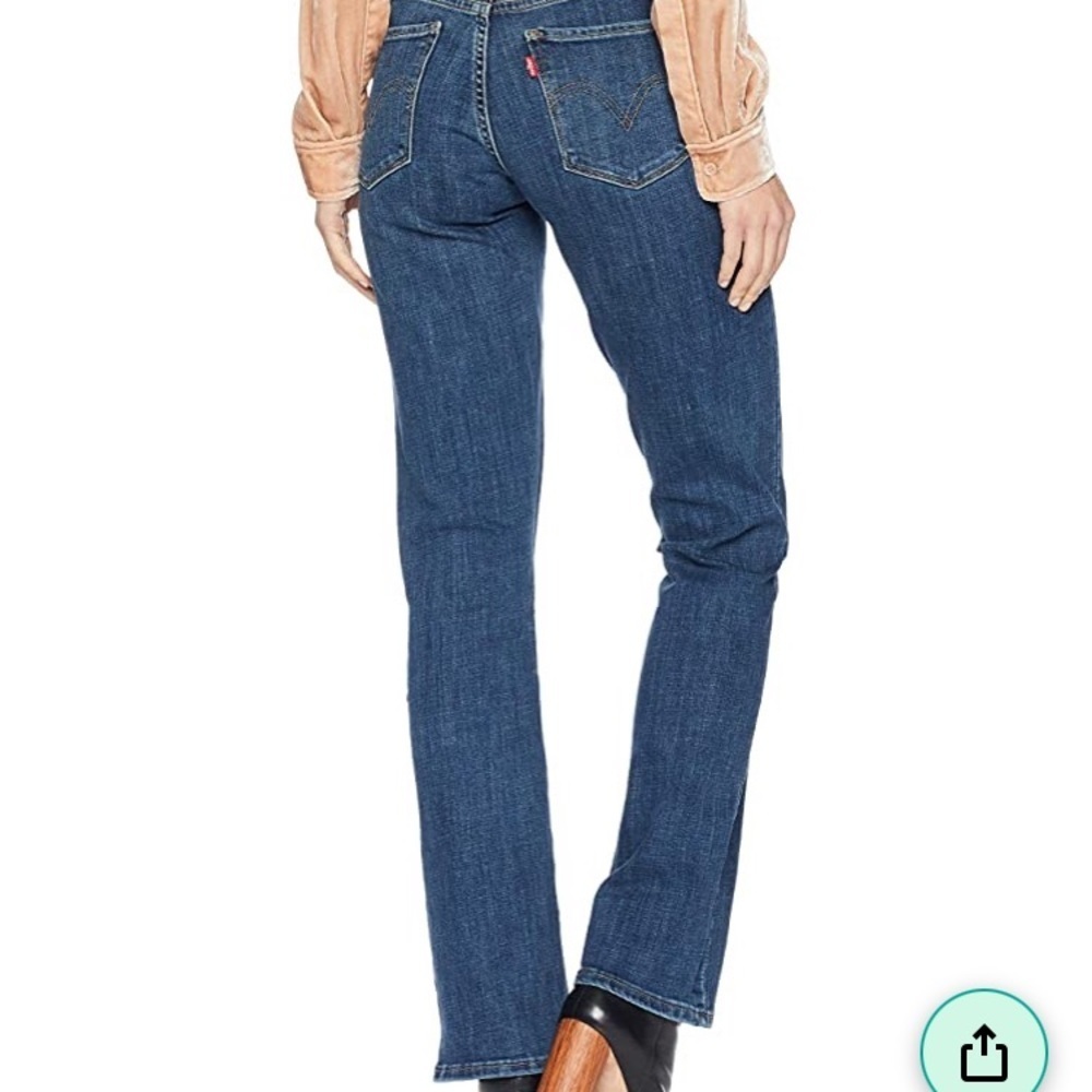Levi’s 550 Classic Relaxed Bootcut Jeans | 8 x 32​​​